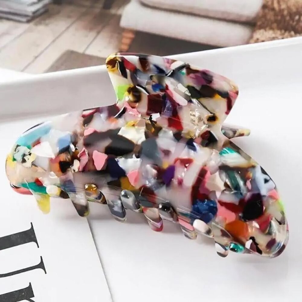 Multicolor Resin Hair Claw Clip - Stylish Women's Hair Accessory